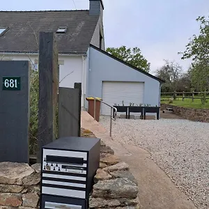A 6 Km De Redon, A 35 Km De La Rieux (Morbihan)
